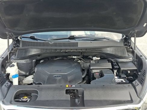 Used 2019 Kia Sorento FWD V6 image 28