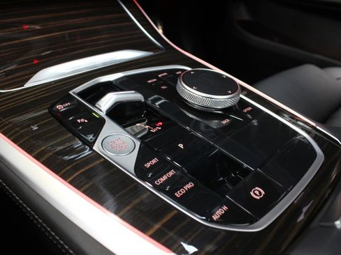 Used 2024 BMW X5 sDrive40i w/ M Sport Package image 87