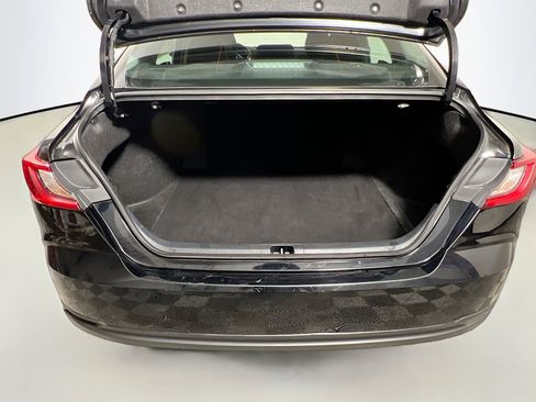 Used 2025 Toyota Camry LE FWD image 33