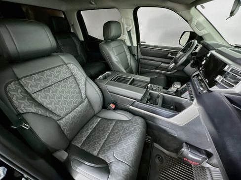 Used 2024 Toyota Tundra SR5 w/ SR5 Premium Package AWD/4WD image 30