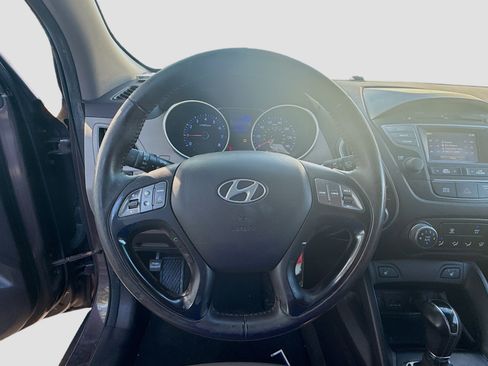 Used 2014 Hyundai Tucson SE image 8