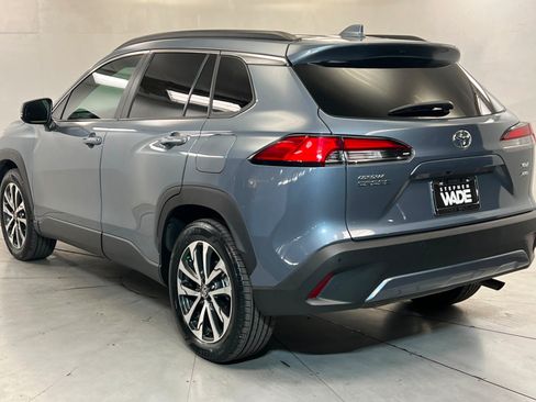 Certified 2022 Toyota Corolla Cross XLE w/ Convenience Package AWD/4WD image 3