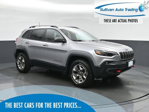 Used 2019 Jeep Cherokee Trailhawk AWD/4WD image 1