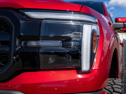 New 2025 Ford F150 Lariat w/ Equipment Group 501A Mid image 12