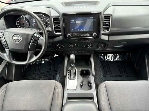 Used 2023 Nissan Frontier SV image 13