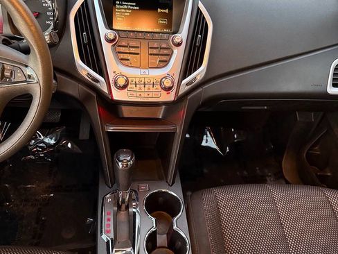 Used 2017 GMC Terrain SLE image 19