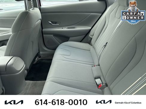 Used 2023 Hyundai Elantra SEL w/ Preferred Accessory Package FWD image 10