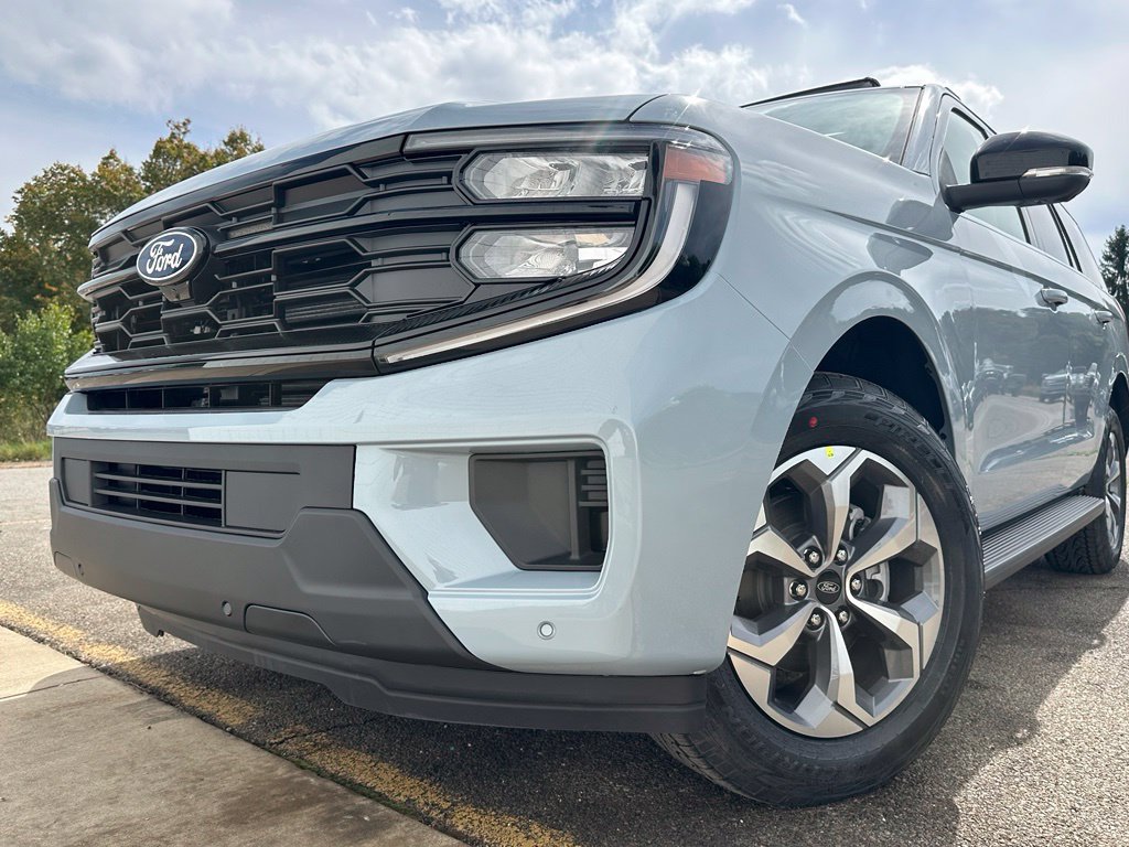 New 2027 Ford Expedition Active AWD/4WD image 32