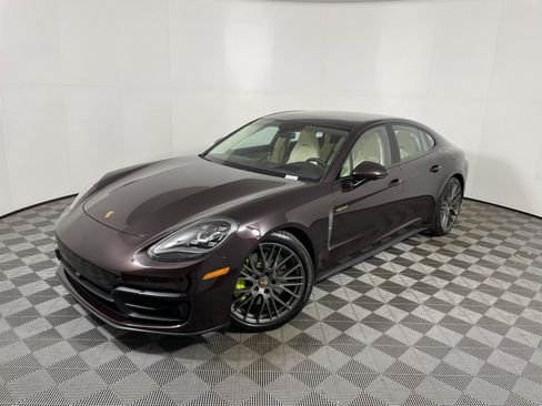 Certified 2023 Porsche Panamera 4 Platinum Edition w/ Assistance Package image 1