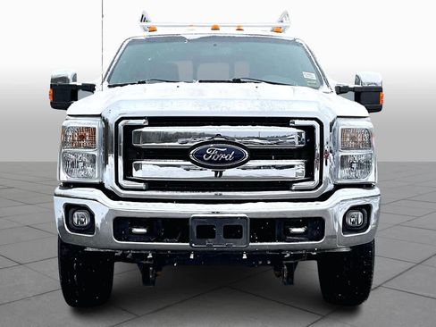 Used 2016 Ford F250 Lariat w/ Lariat Ultimate Package image 4