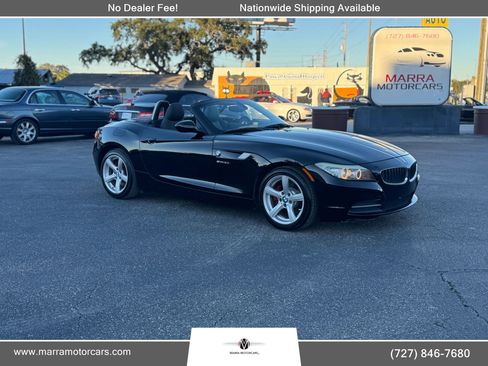 Used 2011 BMW Z4 sDrive30i image 1