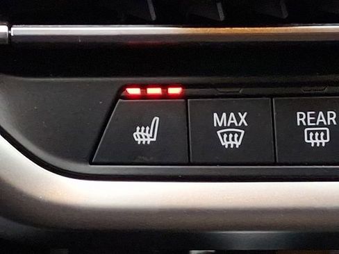 Used 2025 BMW X4 xDrive30i image 33