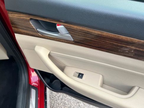 Used 2017 Hyundai Sonata Limited image 17