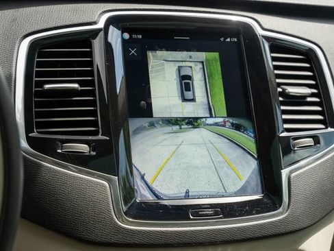 Used 2024 Volvo XC90 T8 Plus w/ Protection Package Premier AWD/4WD image 29