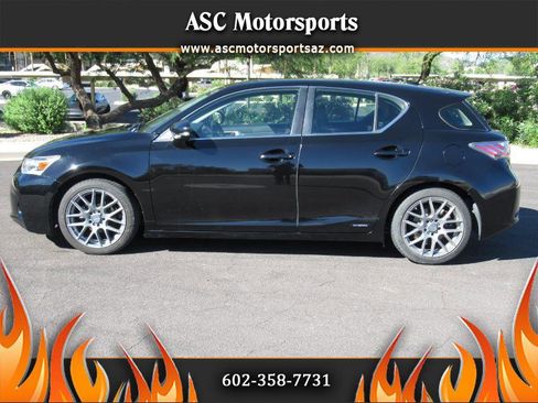 Used 2013 Lexus CT 200h image 1