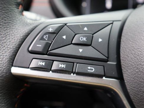 Used 2024 Nissan Kicks SR w/ SR Premium Package FWD image 29