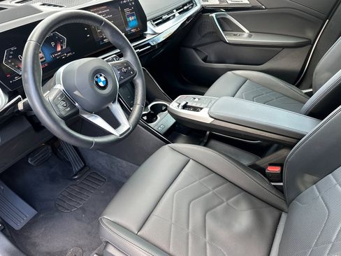 Used 2025 BMW X1 xDrive28i w/ Premium Package image 11