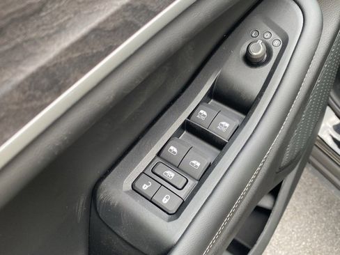 New 2025 Jeep Grand Cherokee L Limited image 13