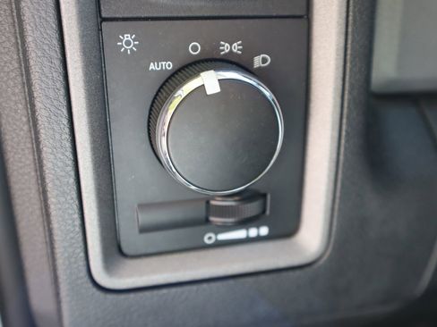 Used 2018 RAM 3500 Tradesman image 42