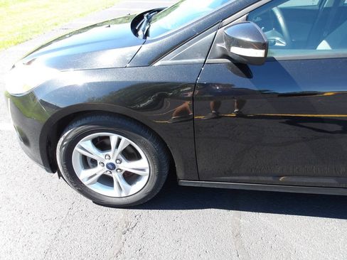 Used 2013 Ford Focus SE FWD image 29
