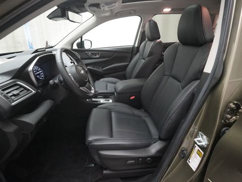 Certified 2024 Subaru Ascent Limited w/ Technology Package image 8