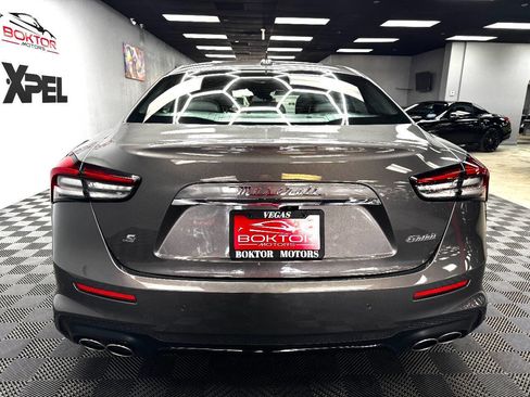 Used 2021 Maserati Ghibli S image 10