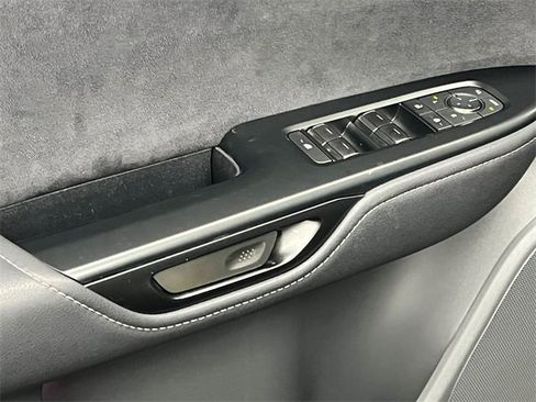 Used 2023 Lexus RZ 450e Premium image 10