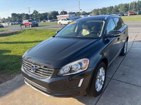 Used 2016 Volvo XC60 T5 Premier w/ Protection Package FWD image 4