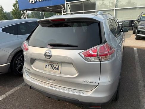 Used 2015 Nissan Rogue SV AWD/4WD image 10