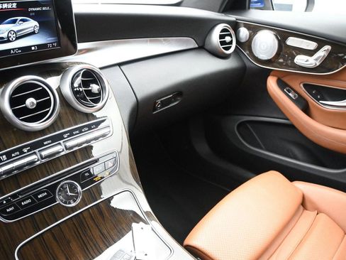 Used 2017 Mercedes-Benz C 300 4MATIC Coupe image 4
