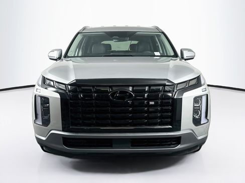 Used 2025 Hyundai Palisade SEL FWD image 2