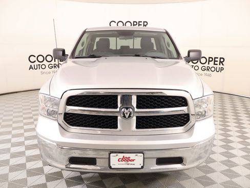 Used 2018 RAM 1500 Classic SLT image 8