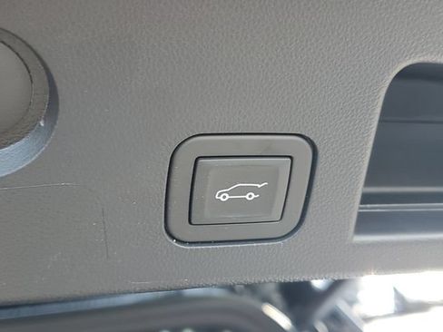 Certified 2026 Chevrolet Equinox RS w/ Convenience Package III FWD image 8