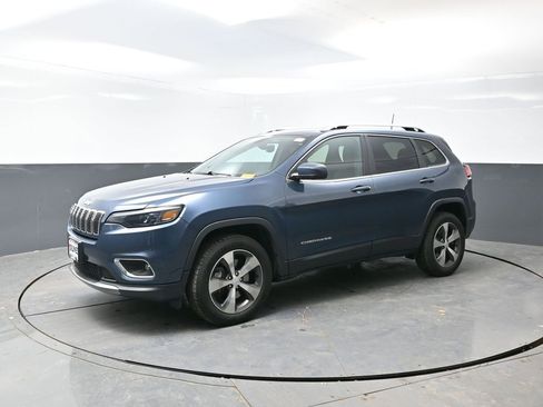 Used 2020 Jeep Cherokee Limited image 10