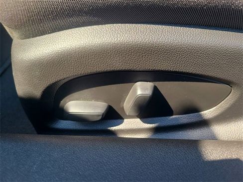 Used 2023 Chevrolet Camaro LT w/ RS Package image 17