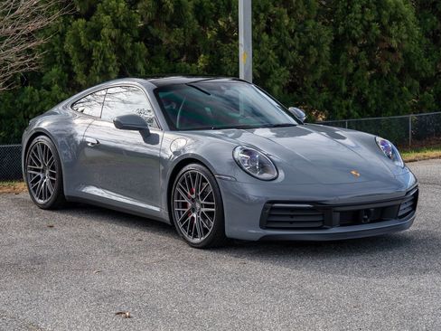 Certified 2023 Porsche 911 Carrera 4S image 9