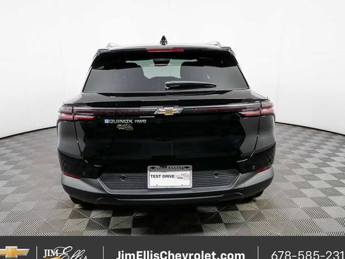 New 2026 Chevrolet Equinox EV LT image 29