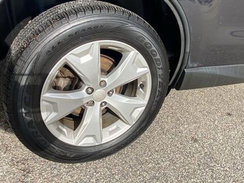 Used 2016 Subaru Forester 2.5i Premium w/ All-Weather Package image 11