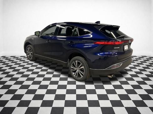 Used 2021 Toyota Venza LE image 6