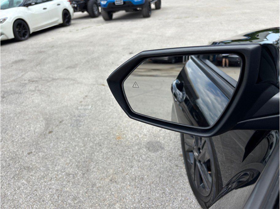 Used 2023 Hyundai Elantra SEL FWD image 16
