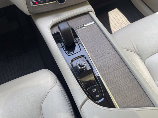 Certified 2023 Volvo XC90 B6 Plus w/ Protection Package Premier AWD/4WD image 25