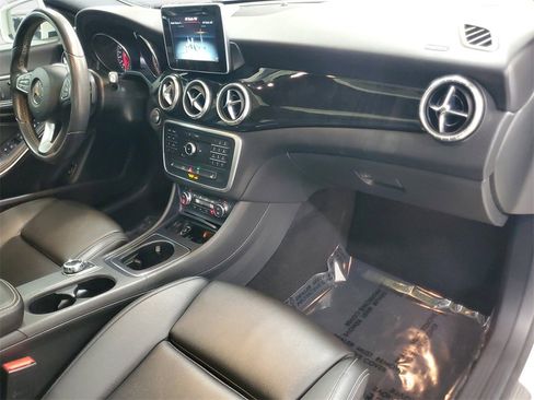 Used 2016 Mercedes-Benz CLA 250 CLA 250 image 29