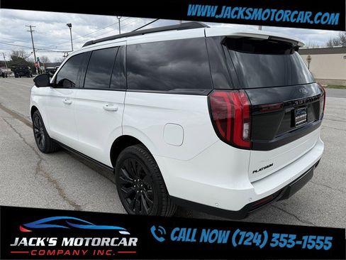 Used 2025 Ford Expedition Platinum w/ Stealth Appearance Package image 7