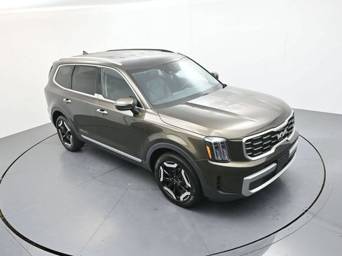 Used 2023 Kia Telluride S FWD image 22