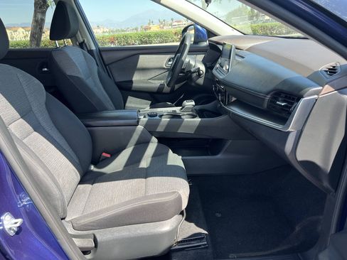 Used 2021 Nissan Rogue SV AWD/4WD image 10