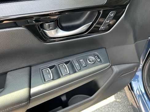 Used 2025 Honda CR-V EX-L image 12