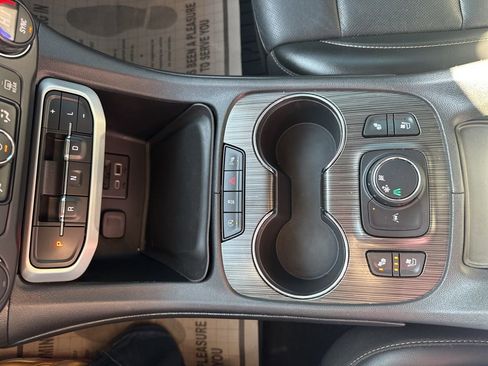 Used 2021 GMC Acadia SLT w/ Elevation Edition image 45