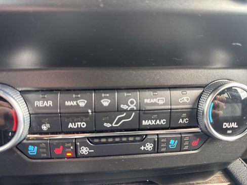 Used 2021 Ford Expedition Max Limited image 29