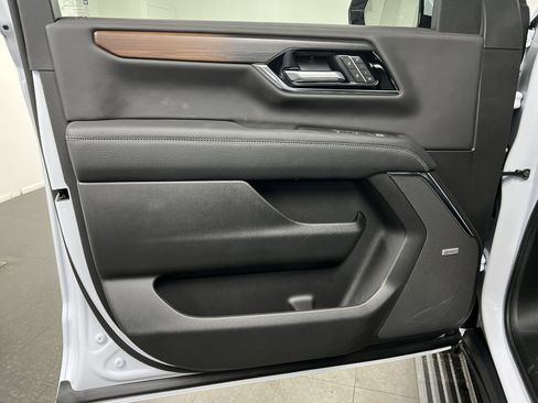 New 2026 GMC Yukon XL Denali w/ Sun & Power Step Package image 60