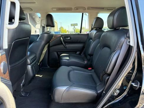 Used 2017 INFINITI QX80 4WD image 24